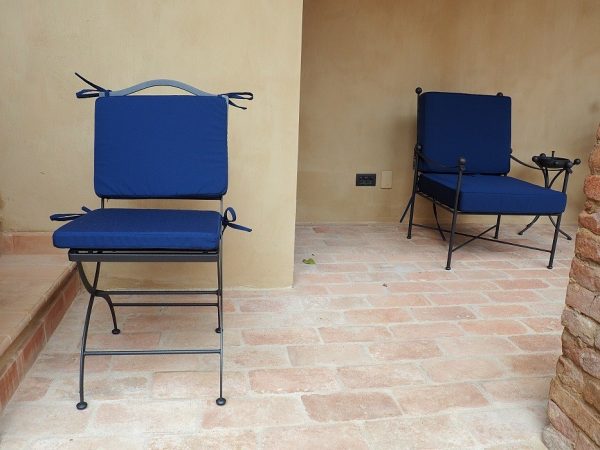 sedia pieghevole da giardino in ferro battuto - wrought iron furniture - meubles en fer forgé - schmiedeeiserne Möbel